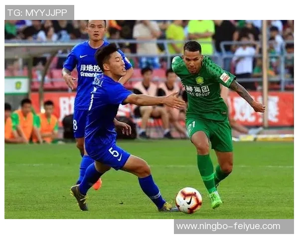 上海足球队以71分领跑世界锦标赛积分榜展现强劲实力 上海足球队以71分领跑世界锦标赛积分榜展现强劲实力